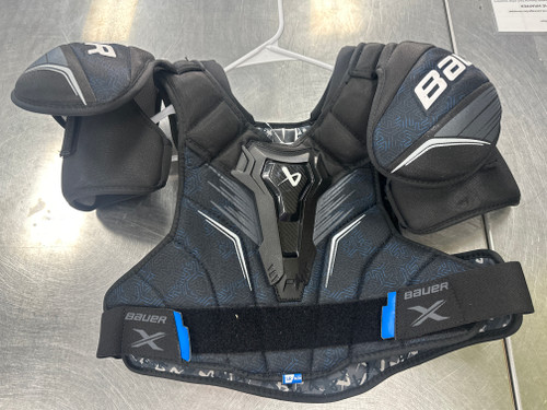 Vist Large View of Product Image Which is Used Bauer X S24 Senior Shoulder Pads MD