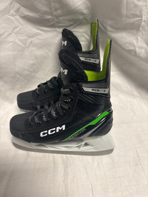 Vist Large View of Product Image Which is Used CCM RIB XT3 Junior Hockey Skate Junior 01
