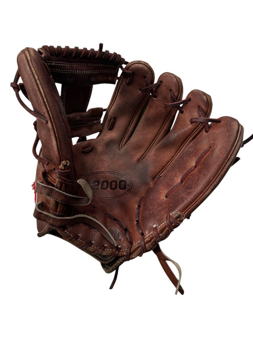 Vist Large View of Product Image Which is Used Wilson 1787 A2000 RHT GLOVE BB/SB Glove RH Throw Maroon 11 3/4"