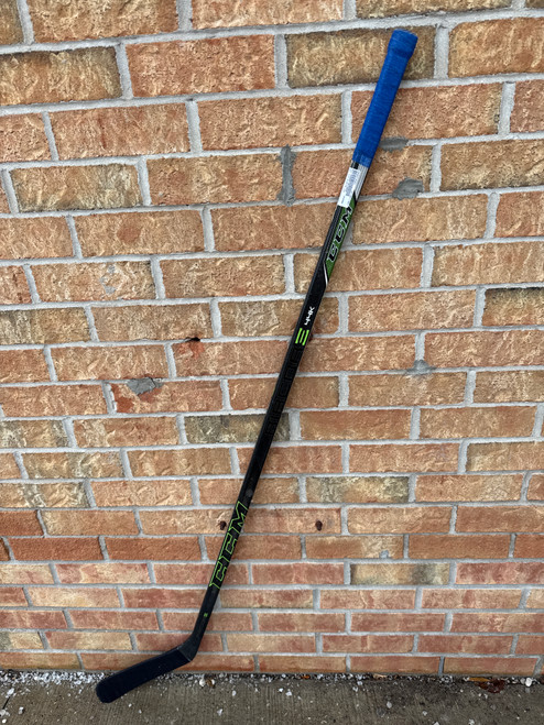 Vist Large View of Product Image Which is Used CCM RIBCOR 44K Senior One Pce Right Grip 85 Flex