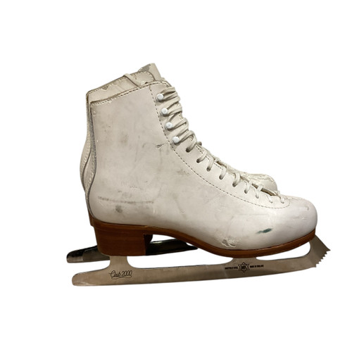 Vist Large View of Product Image Which is Used Jackson FIGURE SKATES WomensFigure Skate White Senior 6
