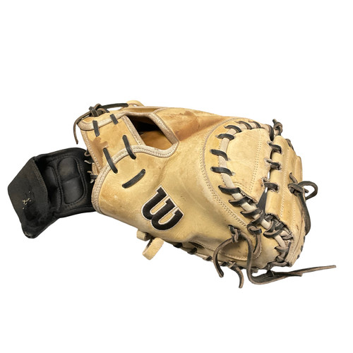 Vist Large View of Product Image Which is Used Wilson A2000 DPCM BB/SB Catchers RH Throw Tan 33"