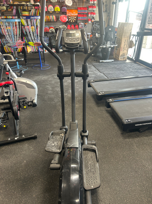 Vist Large View of Product Image Which is Used Xterra FS2.5 ELLIPTICAL Programmable Elliptical