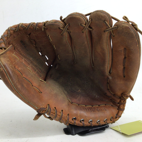 Vist Large View of Product Image Which is Used Wilson THE A2000 XLT 11.5IN RHT BB GLOVE BB/SB Glove RH Throw Brown 11 1/2"