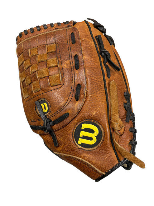 Vist Large View of Product Image Which is Used Wilson STAFF CLASSIC BB/SB Glove RH Throw Brown 13"