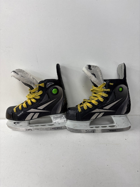 Vist Large View of Product Image Which is Used Reebok XT COMP PUMP Junior Hockey Skate Junior 03