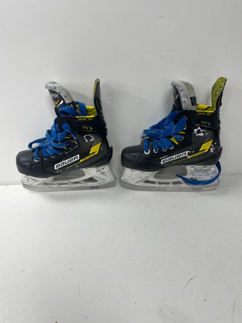 Vist Large View of Product Image Which is Used Bauer SUPREME M4 Junior Hockey Skate Junior 01.5