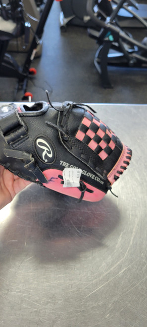 Vist Large View of Product Image Which is Used Rawlings PL1109P BB/SB Glove RH Throw Pink 11"