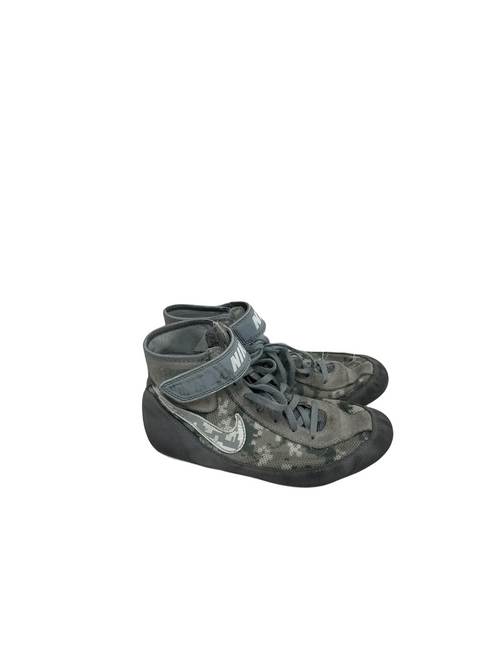 Vist Large View of Product Image Which is Used Nike Speedsweep Jr 5 Grey Wrestling Shoes