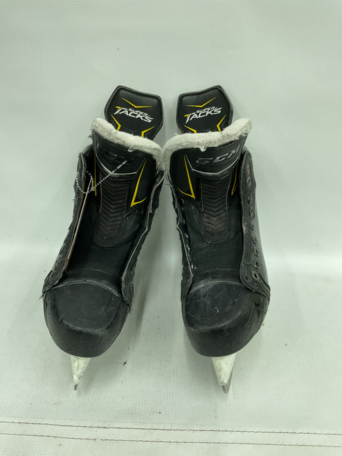 Vist Large View of Product Image Which is Used CCM AS1 PRO Junior Hockey Skate Junior 04