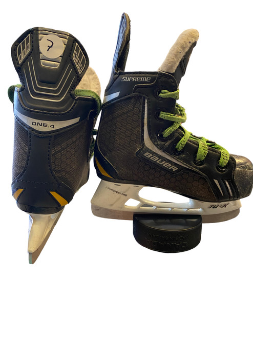 Vist Large View of Product Image Which is Used Bauer SUPREME ONE.4 Youth Hockey Skate Youth 07.0