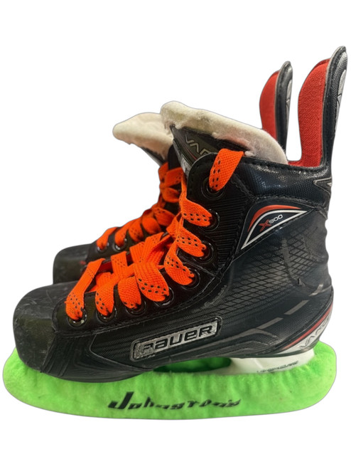 Vist Large View of Product Image Which is Used Bauer VAPOR X500 Youth Hockey Skate Youth 12.0