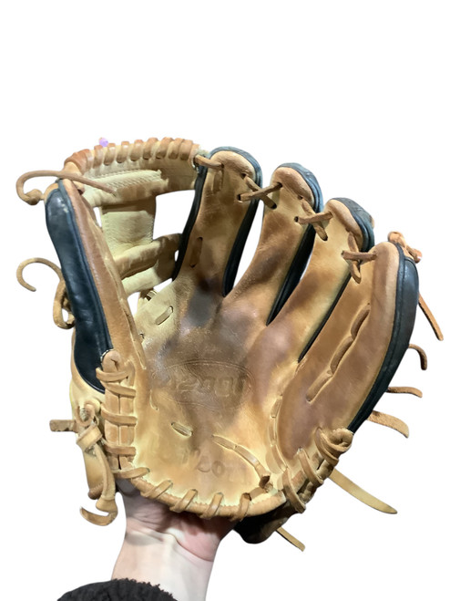 Vist Large View of Product Image Which is Used Wilson A2000 1786 PRO-STOCK 11.5 BB/SB Glove RH Throw Brown 11 1/2"
