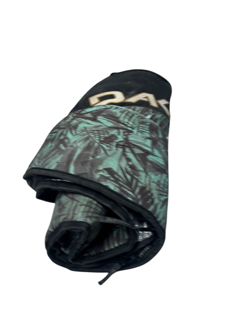 Vist Large View of Product Image Which is Used Dakine DAYLIGHT 6'4" Surfboard Bag