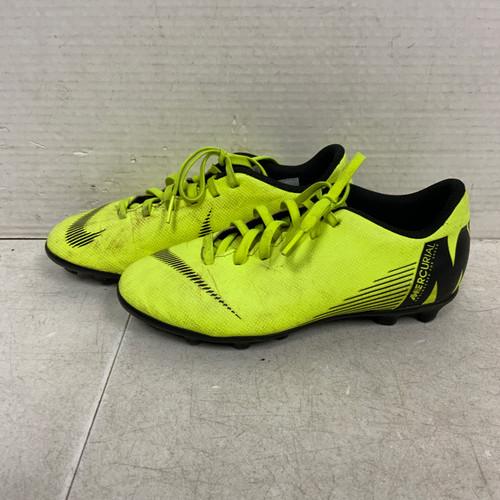 Vist Large View of Product Image Which is Used Nike MERCURIAL Soccer Cleats Yellow Junior 03.5