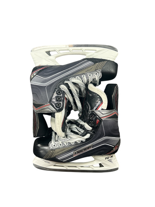 Vist Large View of Product Image Which is Used Bauer X700 Senior Hockey Skate Adjustable