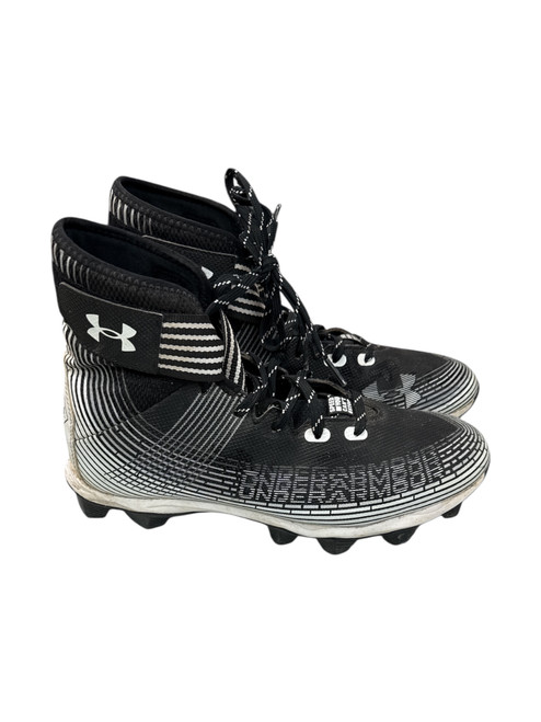 Vist Large View of Product Image Which is Football cleats