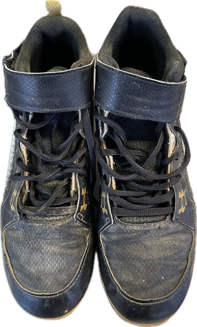 Vist Large View of Product Image Which is Used Under Armour BH BK/GLD BB/SB Cleats Black Junior 04