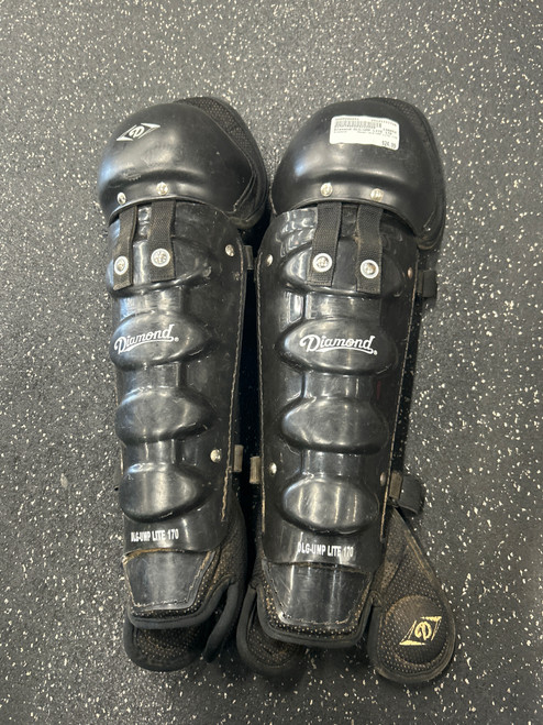 Vist Large View of Product Image Which is Used Diamond DLG-UMP LITE 170 Umpire Leg Guards