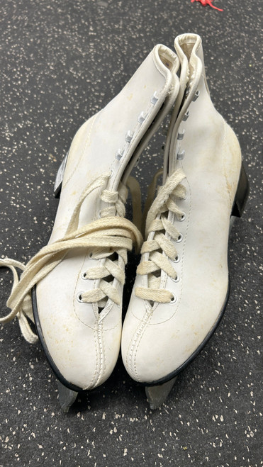 Vist Large View of Product Image Which is Used FIGURE SKATE WomensFigure Skate White Senior 9