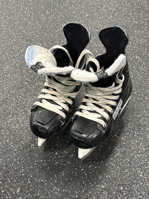Vist Large View of Product Image Which is Used Bauer NEXUS Junior Hockey Skate Junior 01