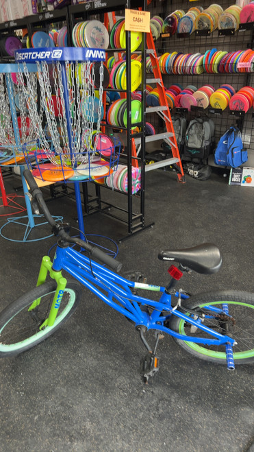 Vist Large View of Product Image Which is Used Giant MOTR Cruiser Bike Girls Navy Blue 20"