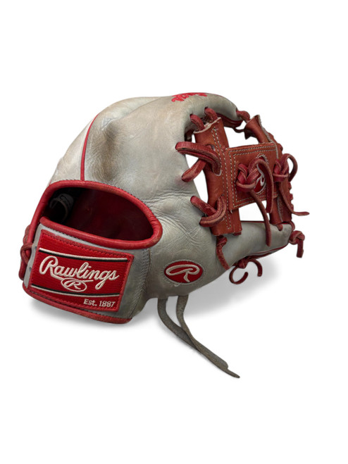 Vist Large View of Product Image Which is Used Rawlings HEART OF HIDE BB/SB Glove RH Throw Black 12"