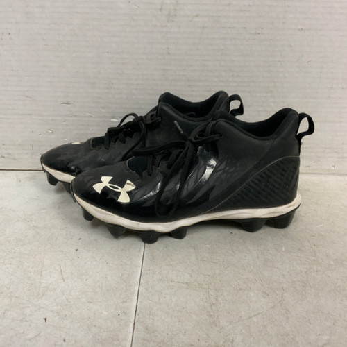 Vist Large View of Product Image Which is Used Under Armour Jr FB Cleats Black Junior 05