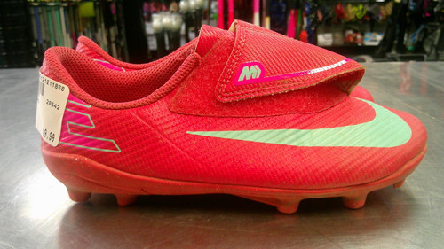 Vist Large View of Product Image Which is Used Nike Soccer Cleats Pink Youth 13.0