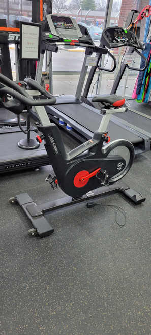 Vist Large View of Product Image Which is Used Life Fitness IC6 Indoor Cycle