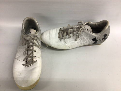 Vist Large View of Product Image Which is Used Under Armour MAGNETICO Soccer Cleats White Senior 9