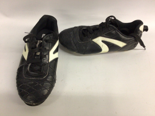Vist Large View of Product Image Which is Used Soccer Cleats Black Junior 02