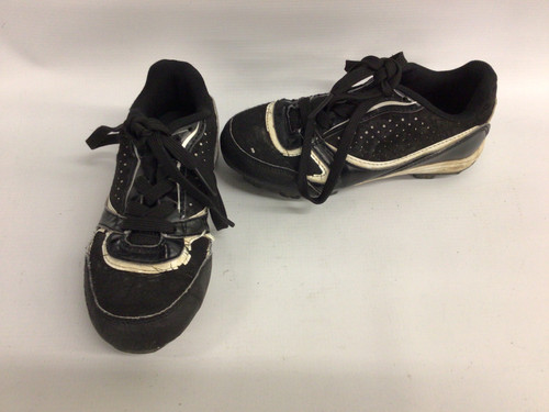 Vist Large View of Product Image Which is Used STARTER BB/SB Cleats Black Junior 01