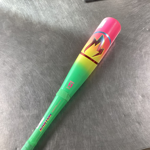 Vist Large View of Product Image Which is Used Easton HYPE FIRE BB/SB USA 2 5/8 Bat 27"