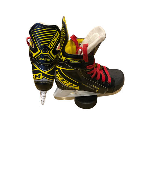 Vist Large View of Product Image Which is Used CCM 9350 Youth Hockey Skate Youth 12.0