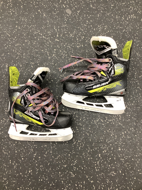 Vist Large View of Product Image Which is Used Bauer VAPOR X4 SKATE Youth Hockey Skate Youth 12.5