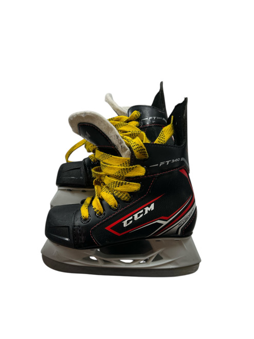 Vist Large View of Product Image Which is Used CCM JETSPEED FT340 SKATES Y12