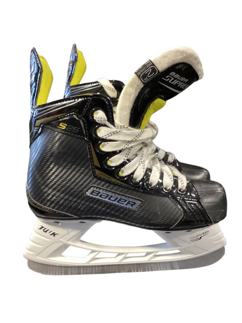 Vist Large View of Product Image Which is Used Bauer SUPREME S27 Junior Hockey Skate Junior 02