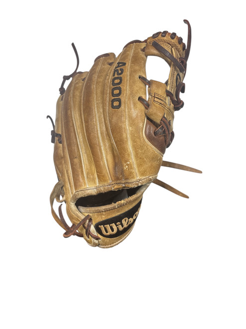 Vist Large View of Product Image Which is Used Wilson A2000 1786 BB/SB Glove RH Throw Brown 11 1/2"