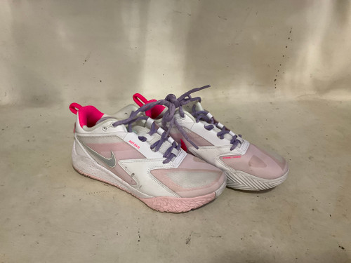 Vist Large View of Product Image Which is Used Nike VB Shoes Junior Pink Junior 05.5