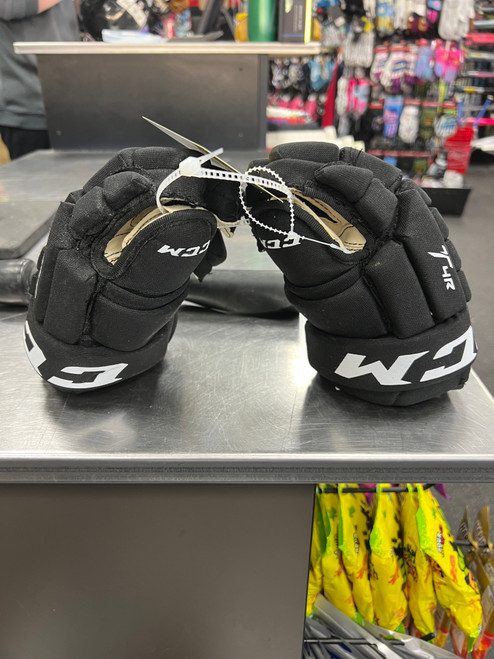 Vist Large View of Product Image Which is Used CCM T-4R Youth Gloves Black 10"
