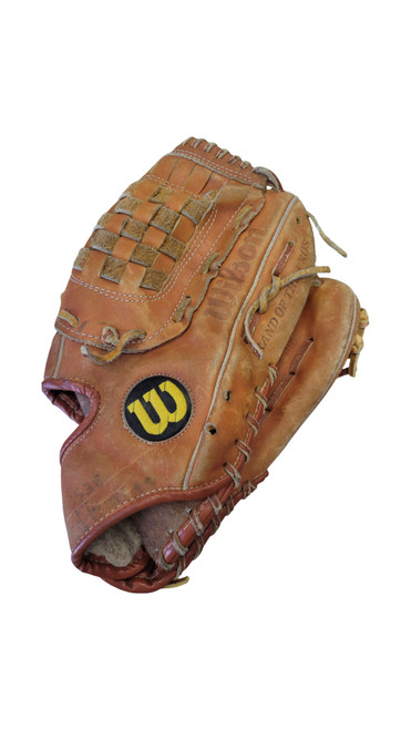 Vist Large View of Product Image Which is Used Wilson SIGNATURE COWHIDE BB/SB Glove RH Throw Brown 12"
