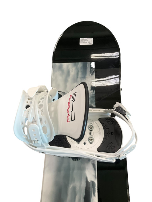 Vist Large View of Product Image Which is New STORM SNOWBOARD COMBO 154C