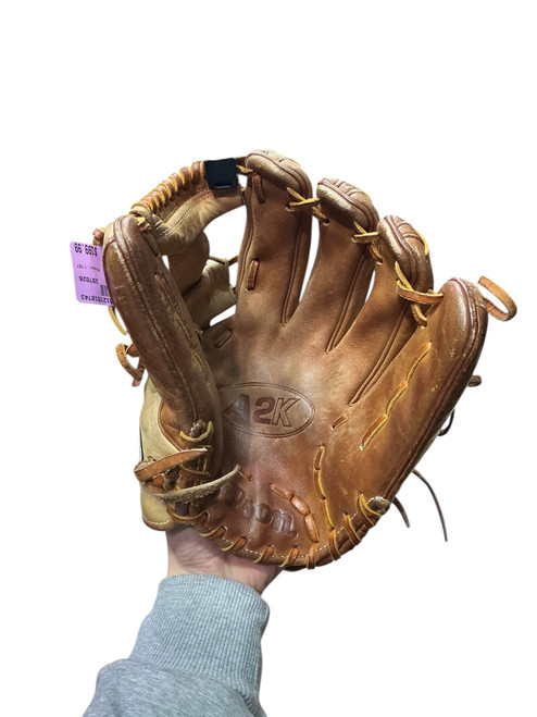 Vist Large View of Product Image Which is Used Wilson 1787 BB/SB Glove RH Throw Brown 11 3/4"