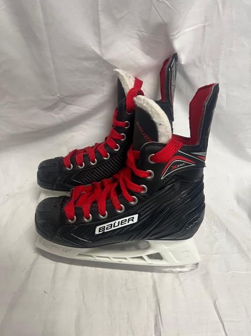 Vist Large View of Product Image Which is Used Bauer VAPOR X250 SKATES Junior Hockey Skate Junior 02