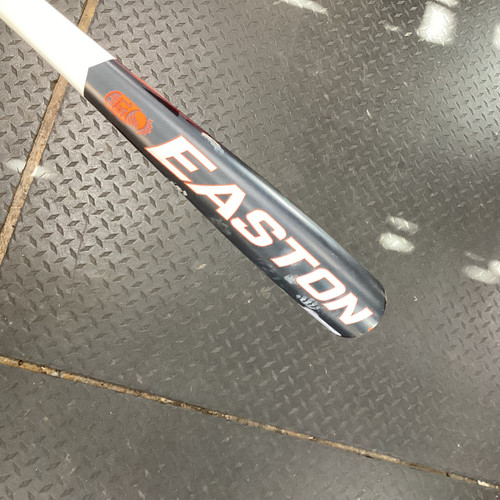Vist Large View of Product Image Which is Used Easton ELEVATE BB/SB USSSA 2 3/4 Bat 30"