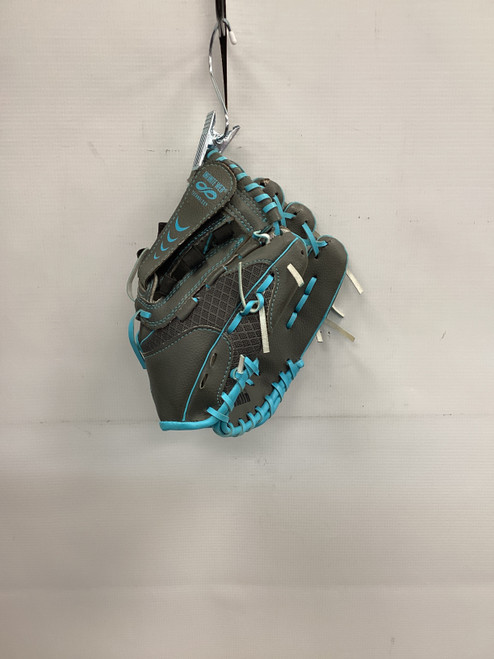 Vist Large View of Product Image Which is Used Franklin SHOK-SORB BB/SB Glove RH Throw Grey 10 1/2"