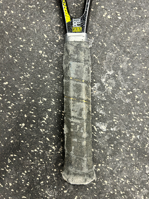 Vist Large View of Product Image Which is Used Dunlop PRO SERIES 105 Adult Tennis Racquet Black 4 3/8"