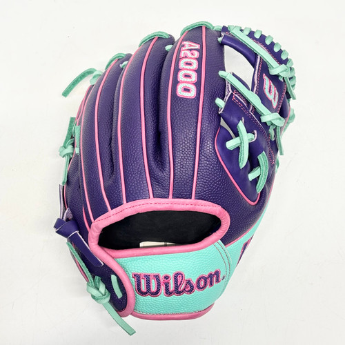 Vist Large View of Product Image Which is Used Wilson A2000 DP15 BB/SB Glove RH Throw Purple 11 1/2"