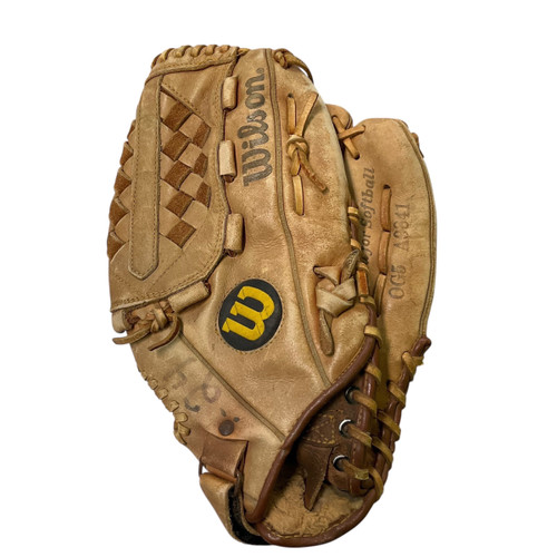 Vist Large View of Product Image Which is Used Wilson OPTIMAL GOLD OG5 A9841 BB/SB Glove RH Throw Brown 12 1/2"